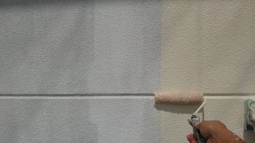 2020/9/11　外壁上塗り作業１回目