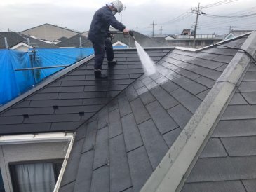 2021/3/8　屋根高圧洗浄