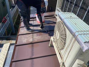 2021/9/19　屋根塗装作業２回目