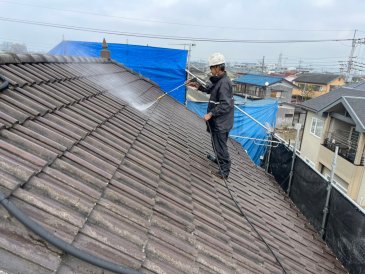 2021/10/15　屋根高圧洗浄