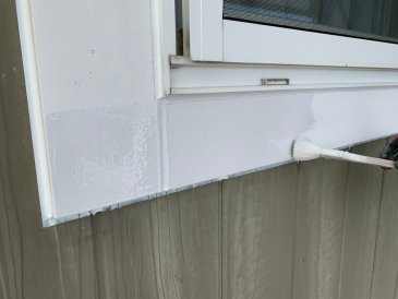 2021/11/8　窓枠塗装作業１回目