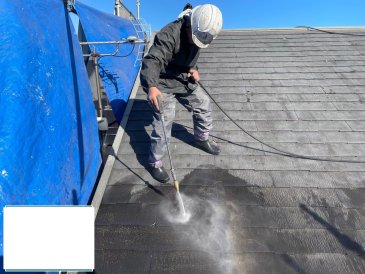 2021/12/2　屋根高圧洗浄