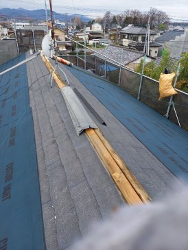 大屋根カバー工法