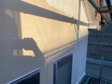 2021/11/24　２階外壁下塗り作業