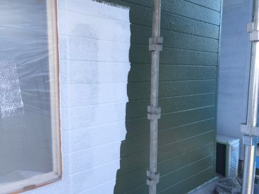 2022/1/20　外壁中塗り作業