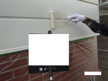 2022/7/27_金属サイディング外壁 上塗り作業１回目