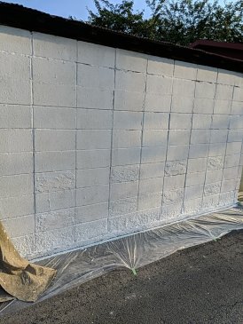 2022/7/25　塀下塗り作業