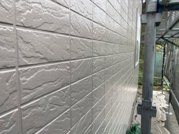 2022/8/6_外壁 上塗り２回目施工後