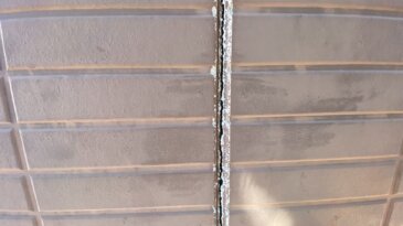 2025/10/28_コーキング　施工前