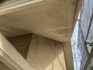 2025/10/2_軒天　施工前